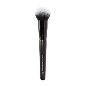 e.l.f. Selfie Foundation Blurring Brush